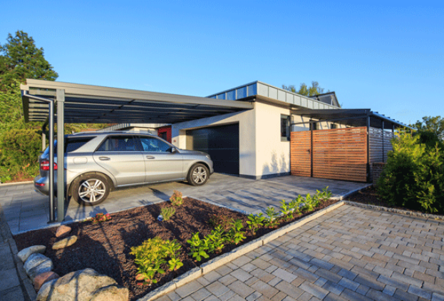 Alu Carport-Auto-vor-Garage-seitliche-Aufnahme