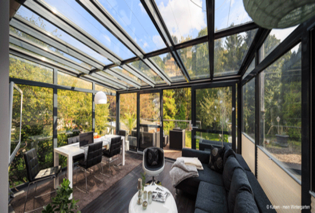 Wintergarten-Innenansicht-Anthrazit-Pultdach