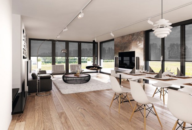 Wohnzimmer mit Fensterfront und Sonnenschutz